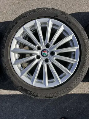 Alfa Romeo Giulia Alufelgen 17 Zoll Bild 6