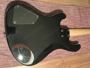 Bass Gitarre Cort Bild 2