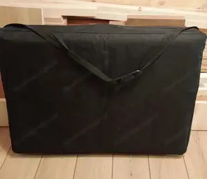 Massageliege klappbar mit viel Zubehör. Bild 4