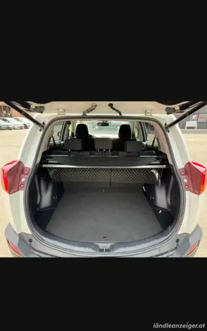 Toyota RAV4 Elegance 2.0 AWD Bild 9