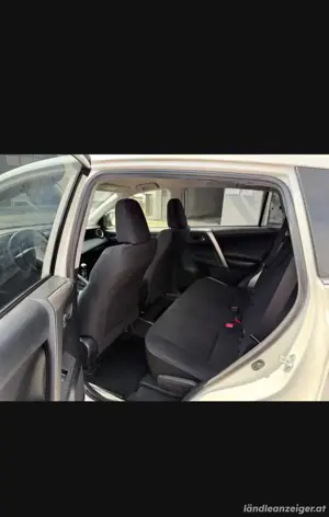 Toyota RAV4 Elegance 2.0 AWD Bild 5
