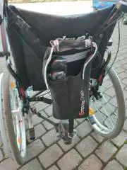 Schiebehilfe für Rollstuhl