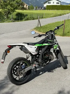 Rieju MRT 50 Bild 3