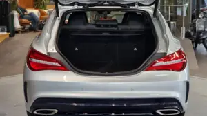 Mercedes Benz CLA 200 Shooting Brake AMG-Paket Bild 3