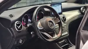 Mercedes Benz CLA 200 Shooting Brake AMG-Paket Bild 6