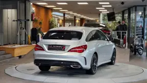 Mercedes Benz CLA 200 Shooting Brake AMG-Paket Bild 2
