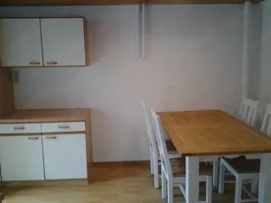 Altbauwohnung, Ebenerdig!  Bild 2