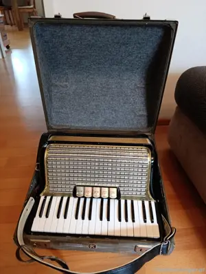 Akkordeon Hohner Concerto III Bild 4