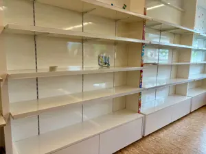 Regale inkl. Verstaumöglichkeiten Bild 3