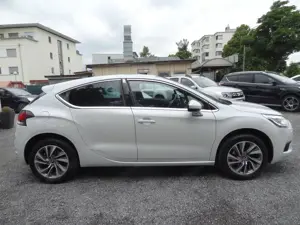 Automatik    Diesel    Wenig Kilometer Citröen DS4  E-HDi 110 Airdream Bild 4