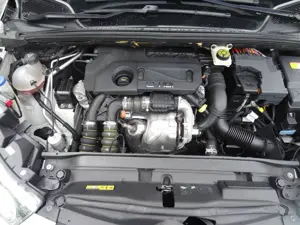 Automatik    Diesel    Wenig Kilometer Citröen DS4  E-HDi 110 Airdream Bild 10