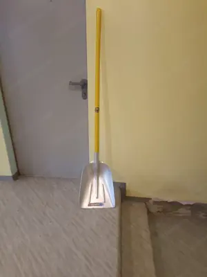 Schneeschaufel Neu 