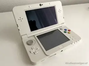 Nintendo 3Ds spielkonsole mit Zubehör + OVP  Bild 2
