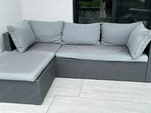 Loungegarnitur gebraucht mit Kissen