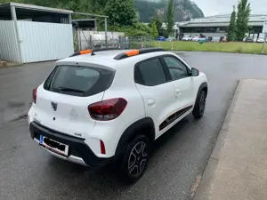  Dacia Spring Comfort Plus (2022)   Elektro, wenig gefahren,  16600 km neu vorgeführt  Bild 4