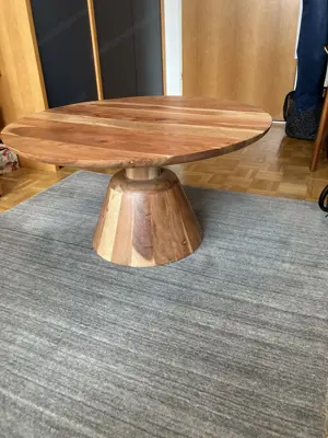Couchtisch aus Holz