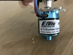E-flite Motor Servo's Empfänger Bild 2