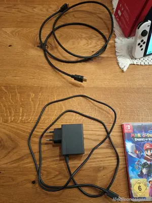 NINTENDO Switch Oled Konsole mit Garantie + Tasche + Spiel "Mario + Rabbits" Bild 9