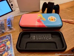 NINTENDO Switch Oled Konsole mit Garantie + Tasche + Spiel "Mario + Rabbits" Bild 7