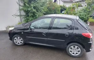 Peugeot 206 Bild 2