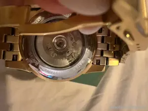 portas Stil: Elegant, luxuriös, auffällig Uhrwerk