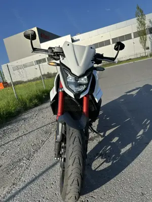 Verkaufe Honda CB 750 Hornet Bild 2