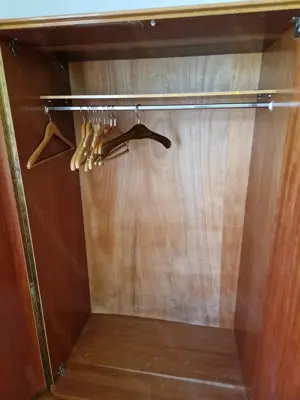 Kleiderschrank und Spiegelkommode 60 Jahre Bild 6