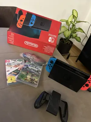 Nintendo Switch mit 2 Spielen