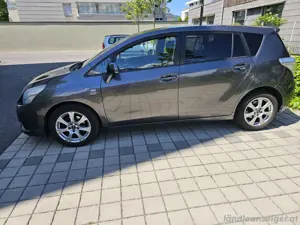 Toyota Verso 2.0 5 Sitzer