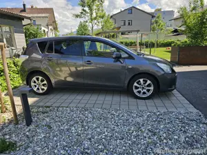 Toyota Verso 2.0 5 Sitzer Bild 4