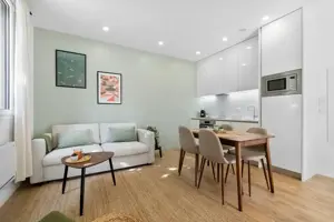 Zu vermieten   Möblierte Wohnung mit 1 Schlafzimmer und Wohnzimmer Bild 2