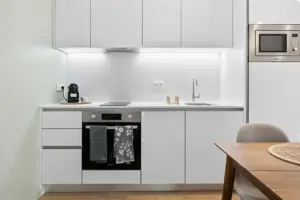 Zu vermieten   Möblierte Wohnung mit 1 Schlafzimmer und Wohnzimmer Bild 5