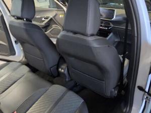 Peugeot 2008 Bild 18