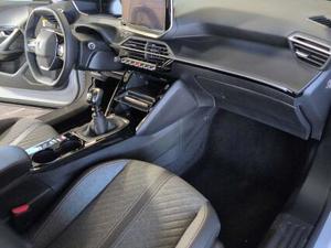 Peugeot 2008 Bild 16