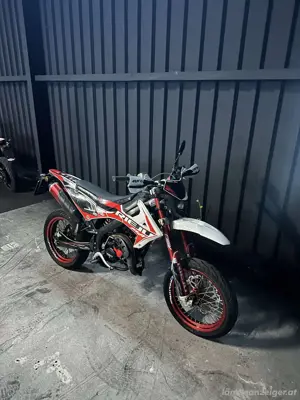 Rieju MRT 50 Bild 3