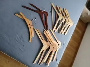Kleiderbügel zu verschenken Bild 2
