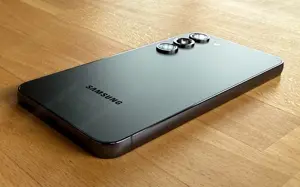 SAMSUNG Galaxy S23, 256GB, schwarz, neuwertig Bild 2