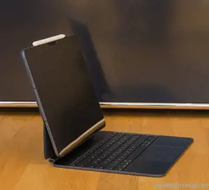 13" iPad Pro Cellular 1 TB 2024, mit Tastatur, Stift & Hülle Bild 3