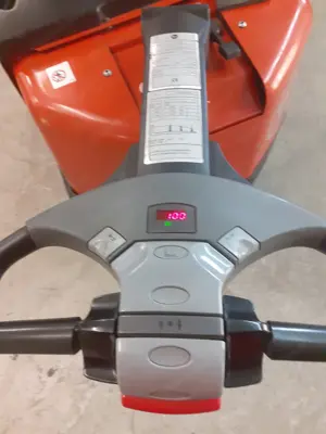 BT S16D Elektro Hochhubwagen Stapler mit Initialhub - Batterie getauscht! Bild 4