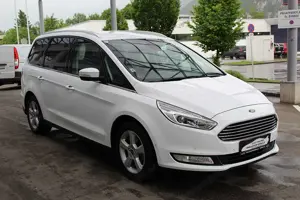 Ford Galaxy 2,0 TDCi AWD Titanium Start Stop Powershift aus erster Hand 2017! Bild 2