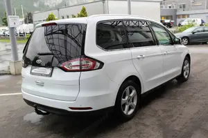 Ford Galaxy 2,0 TDCi AWD Titanium Start Stop Powershift aus erster Hand 2017! Bild 3