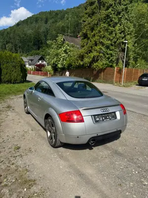 Audi TT 8N Bild 9