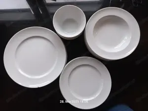 Weisses Geschirr Set - Geschenkt!! 