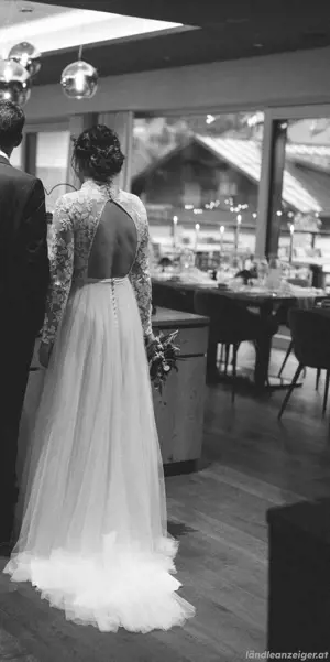 Brautkleid von Rina Cossack  Bild 3