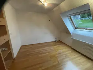 Charmante Wohnung in Altbau zu vermieten Bild 3