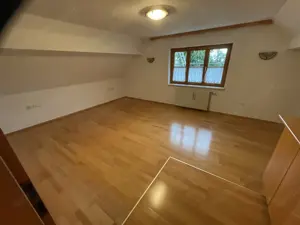 Charmante Wohnung in Altbau zu vermieten Bild 4
