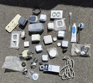 Elektromateriale und Werkzeuge Bild 3
