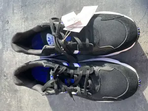 Adidas Sneaker Falcon Gr. 44 2 3 schwarz neu