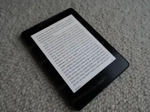 Kindle Voyage mit perfektem Display, neuem Akku und Hülle Bild 5