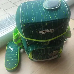 Schultasche Ergobag, gepflegt, mit Federschachtel und Turnsack